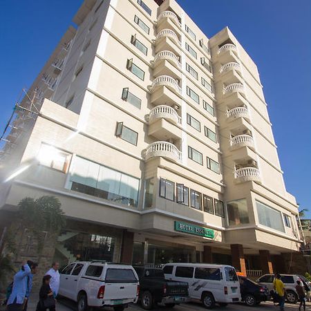 Dumaguete City Hotel Essencia מראה חיצוני תמונה