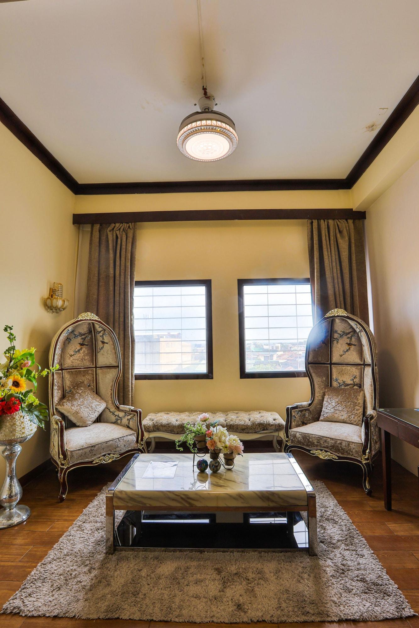 Dumaguete City Hotel Essencia מראה חיצוני תמונה