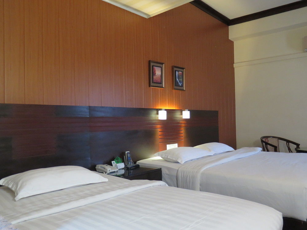 Dumaguete City Hotel Essencia מראה חיצוני תמונה