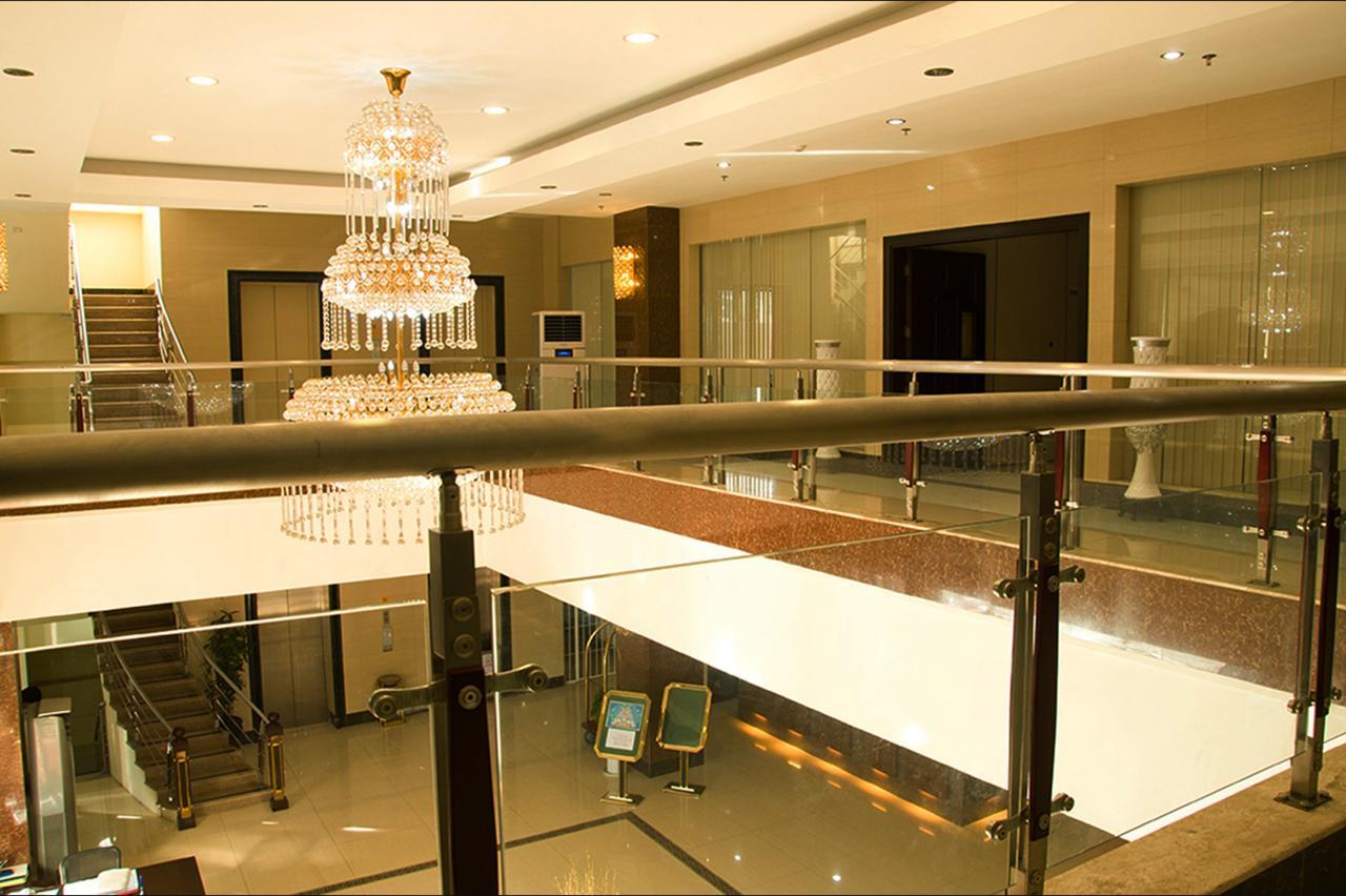 Dumaguete City Hotel Essencia מראה חיצוני תמונה
