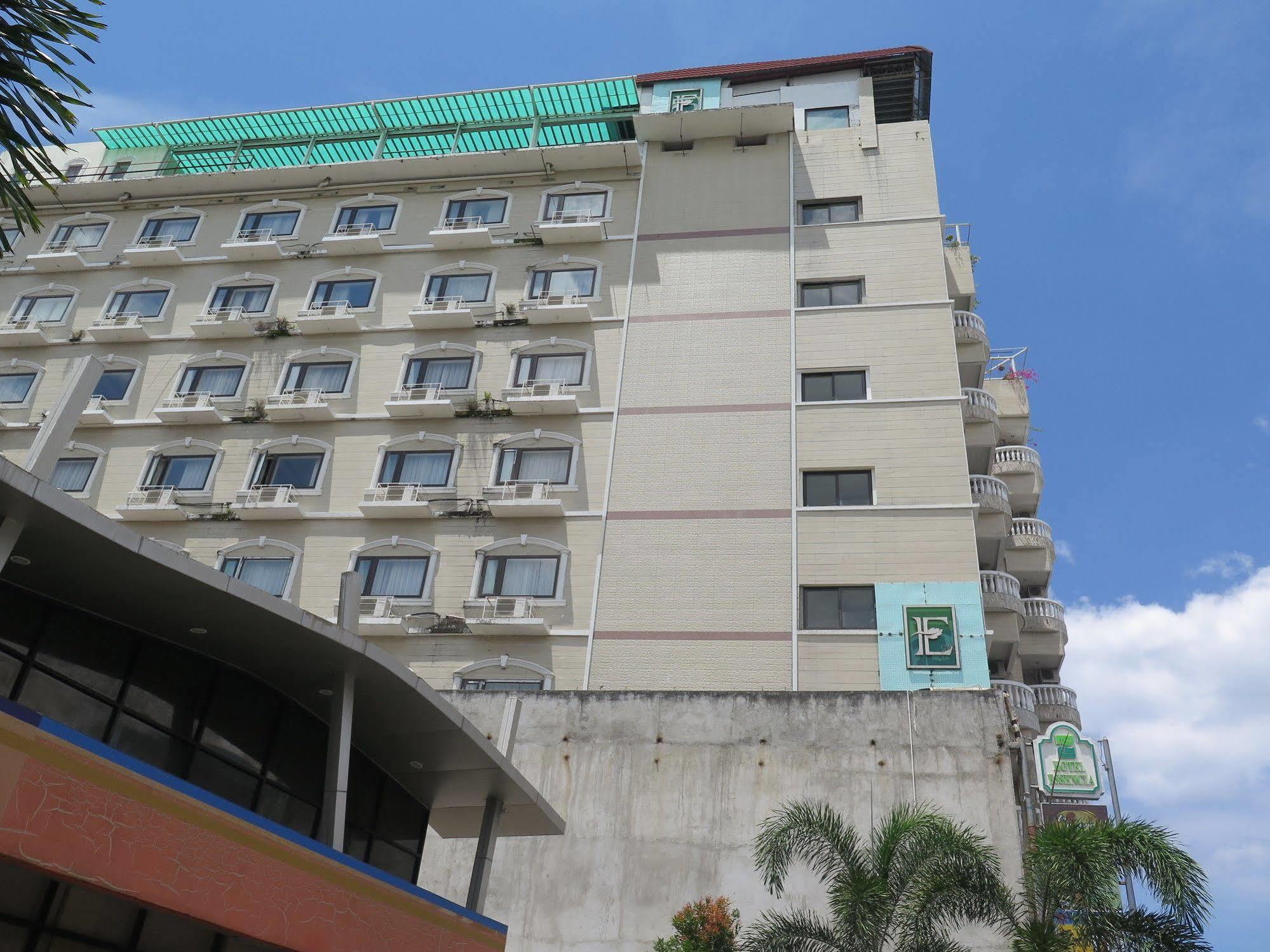 Dumaguete City Hotel Essencia מראה חיצוני תמונה