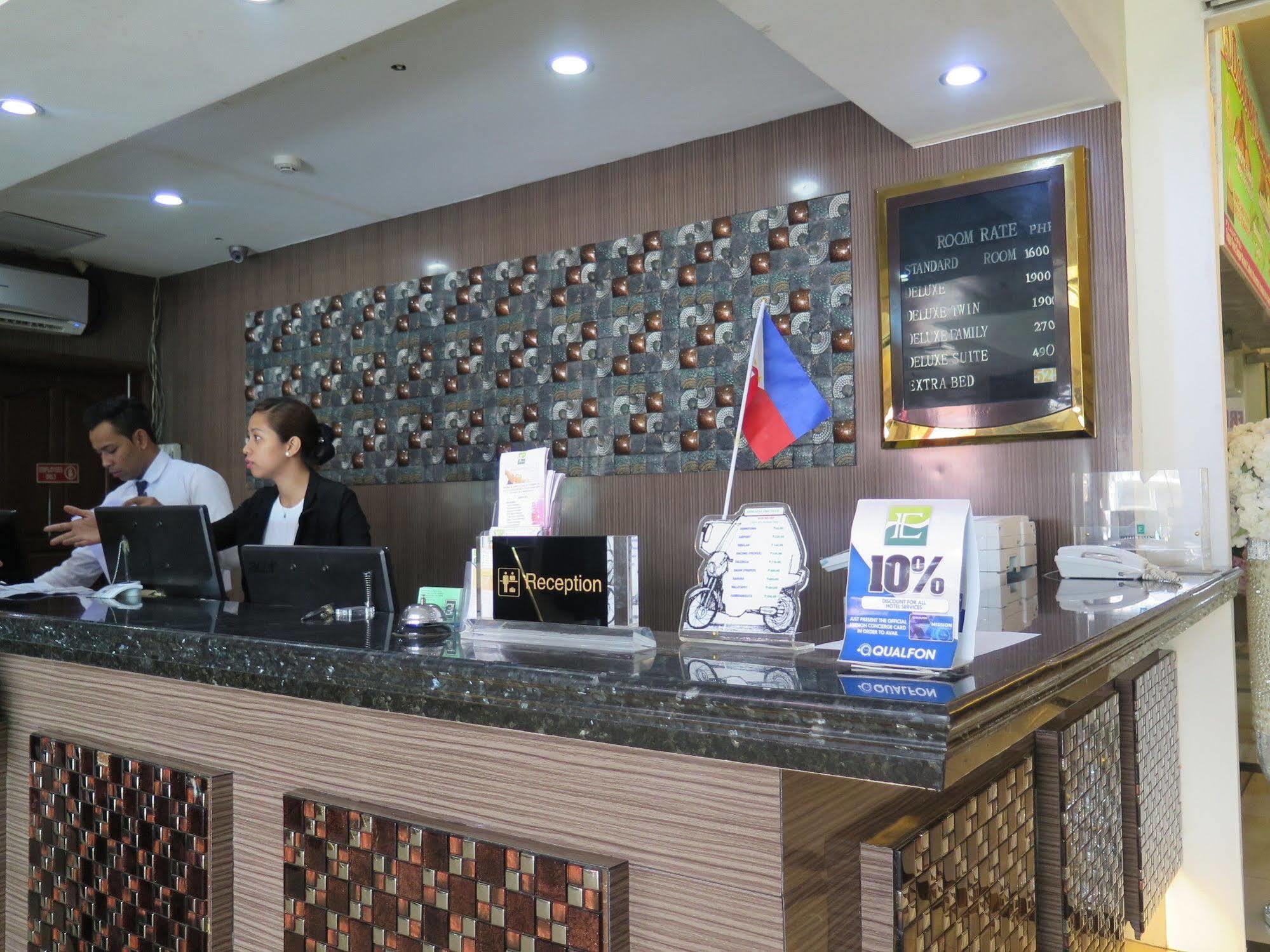 Dumaguete City Hotel Essencia מראה חיצוני תמונה
