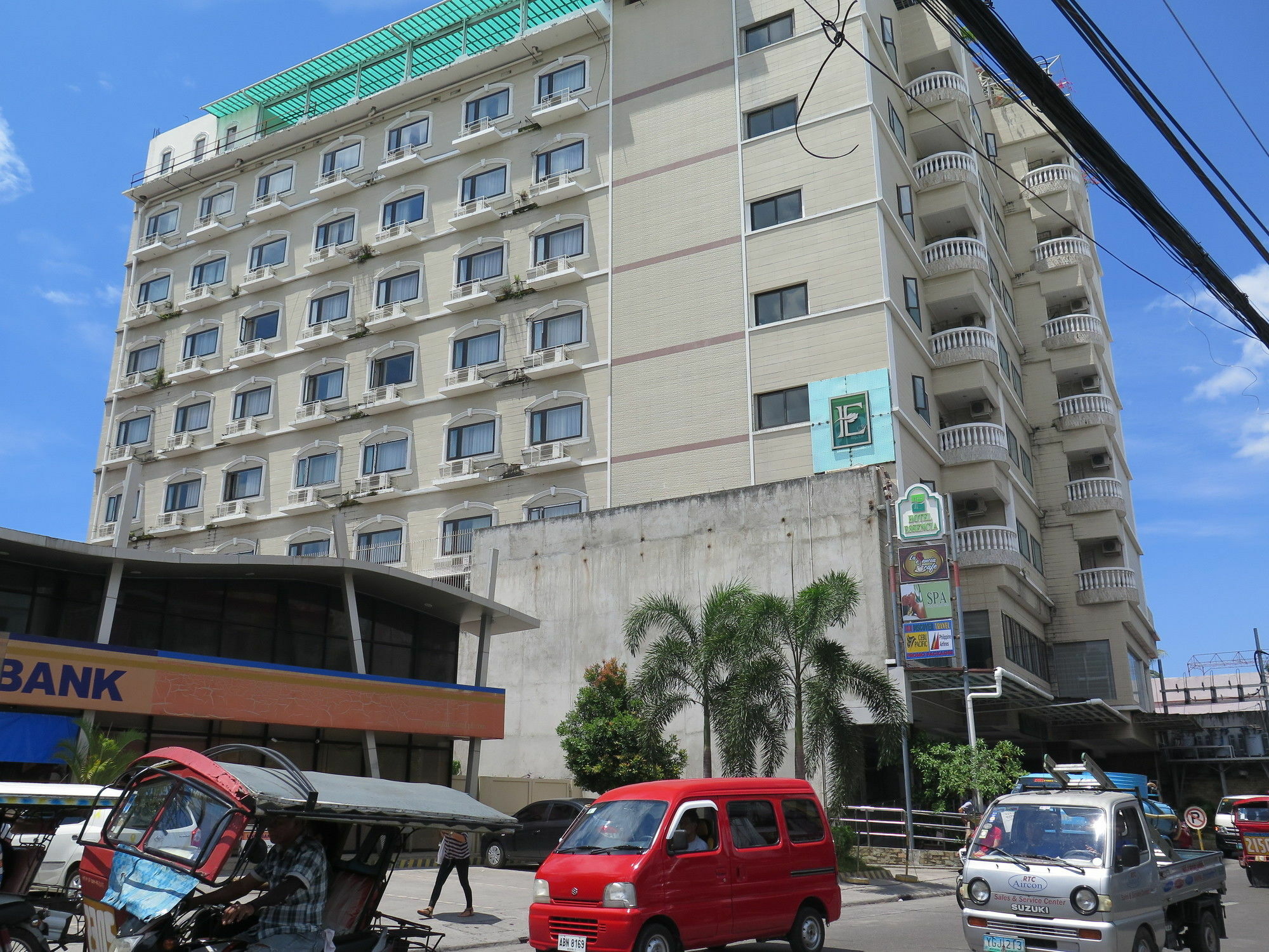 Dumaguete City Hotel Essencia מראה חיצוני תמונה